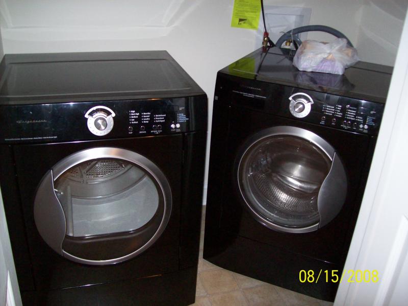 Full Size Washer and Dryer